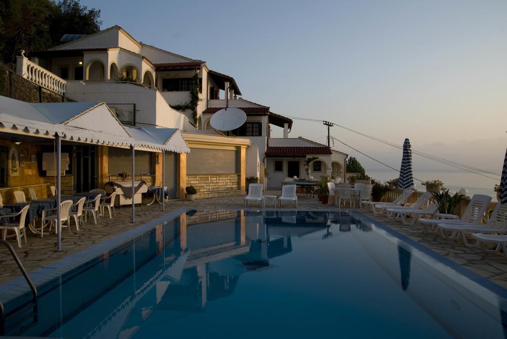 Oniro Villas 克基拉島 外观 照片
